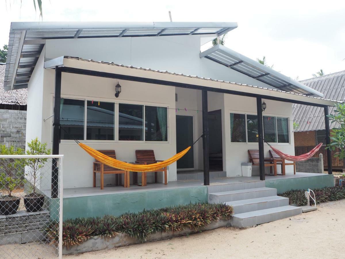 Bluesky Beach Bungalows Ko Lanta Buitenkant foto
